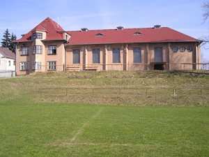 Tělocvična TJ Jiskra - nocleh na žíněnkách [Vergrößern - neues Fenster]